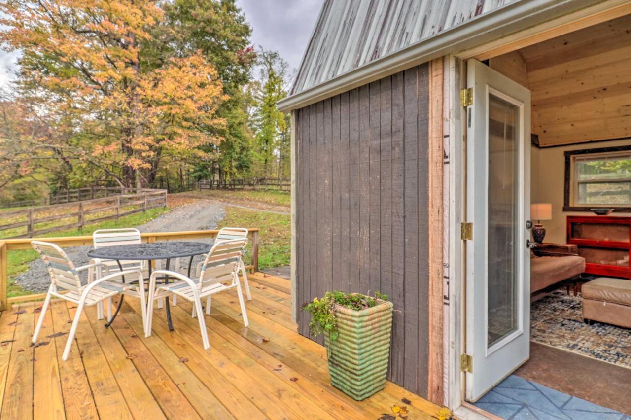 Rustic Hendersonville Farm Studio With Private Deck Bagian luar foto
