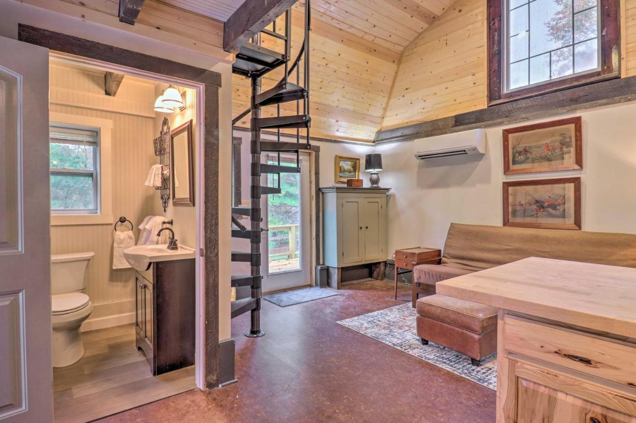Rustic Hendersonville Farm Studio With Private Deck Bagian luar foto