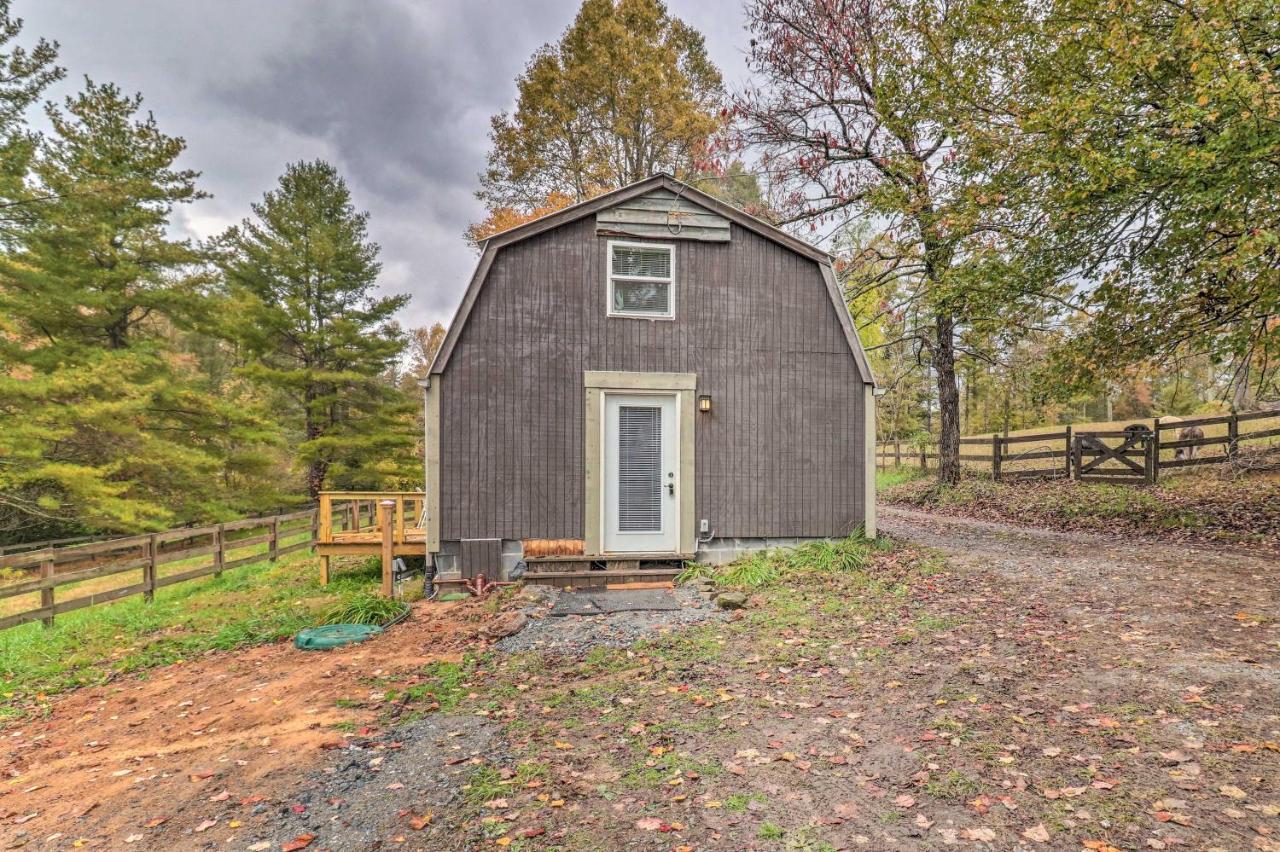 Rustic Hendersonville Farm Studio With Private Deck Bagian luar foto